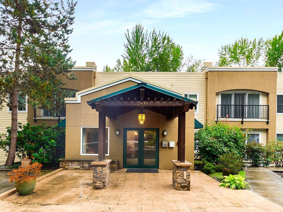 1st image of 12439 NE Totem Lake Way APT 107
