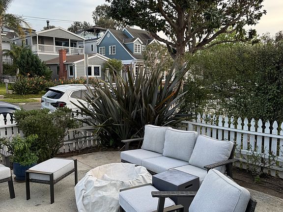 2nd image of 511 Poinsettia Ave #1/2