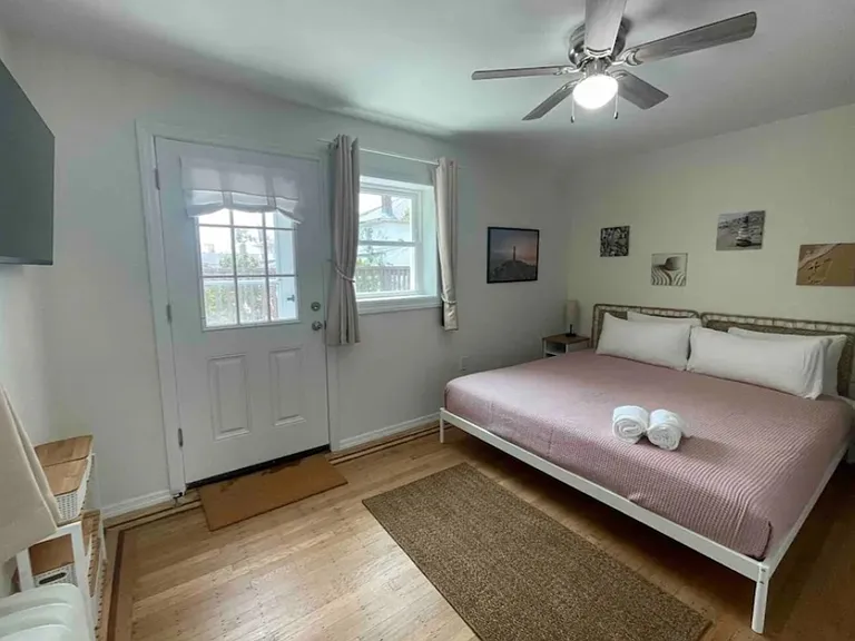 3915 Winchester Ave — Photo 17