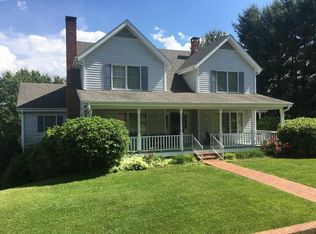 165 Skyland Dr, Sparta, NC 28675