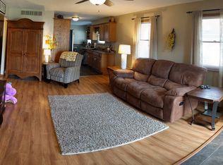 321 W Jackson St, Maroa, IL 61756