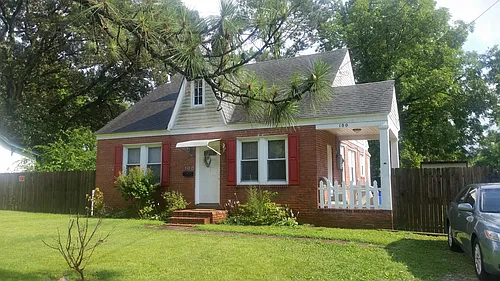 100 Wright Ave Photo 1