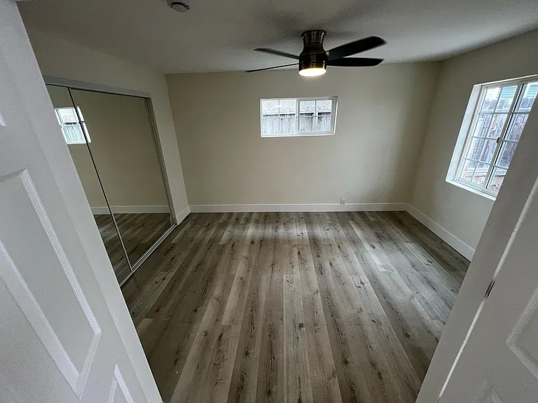 525 S Freeman St E — Photo 5