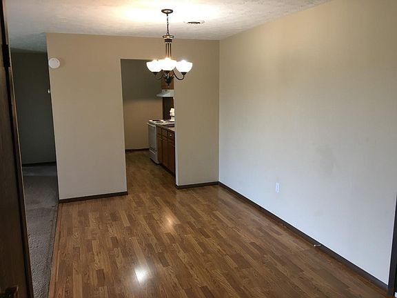 Dining room/ Kitchen