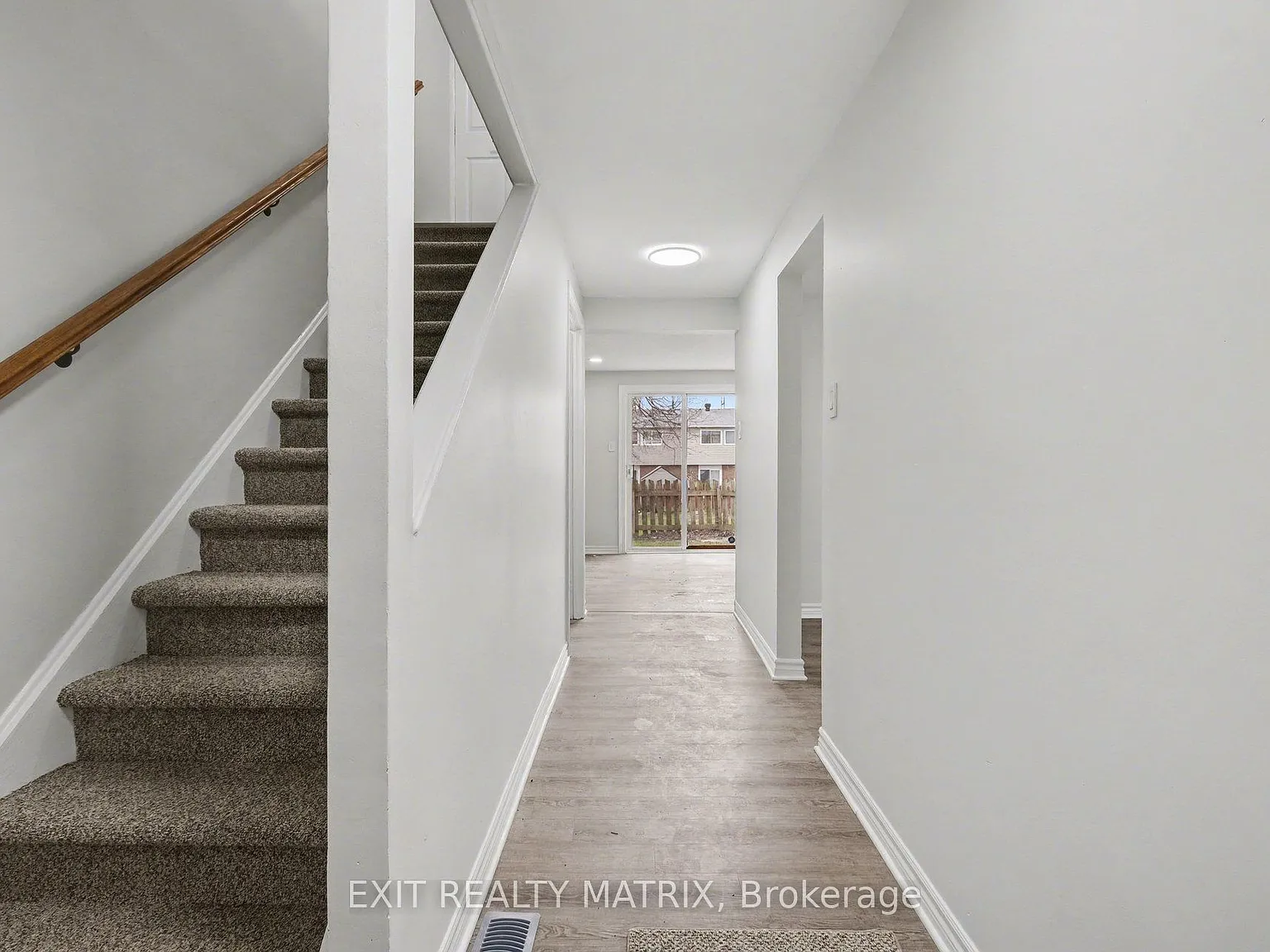 3 bed, $2,400 — Photo 4