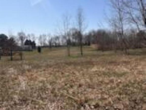 2nd image of 739 Armstrong Rd
