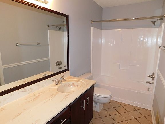 5th image of 503 Woodcliffe Ct
