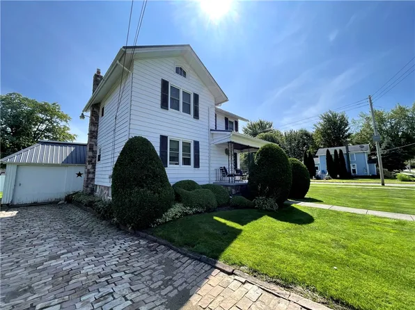 45 N Main St, Holley, NY 14470