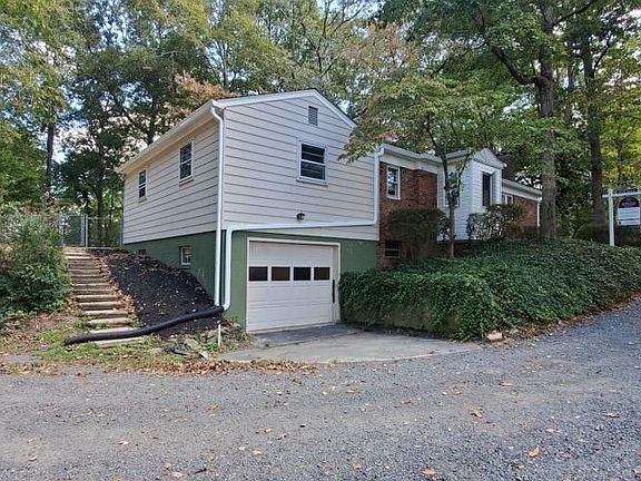 2nd image of 11721 Moffitt Ln