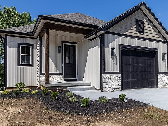 2nd image of 3111 Carlisle Ct