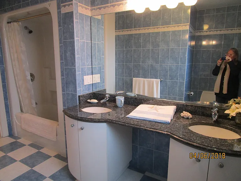 double sink bathroom serving children's bedroom and study bedroom