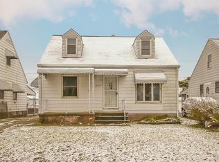 15313 Fernway Dr, Maple Heights, OH 44137