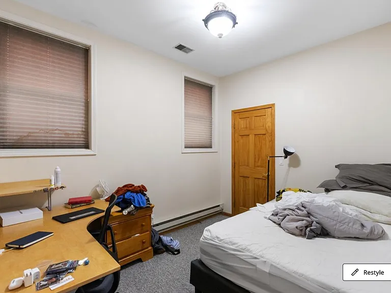 2337 N Greenview Ave #1 — Photo 9
