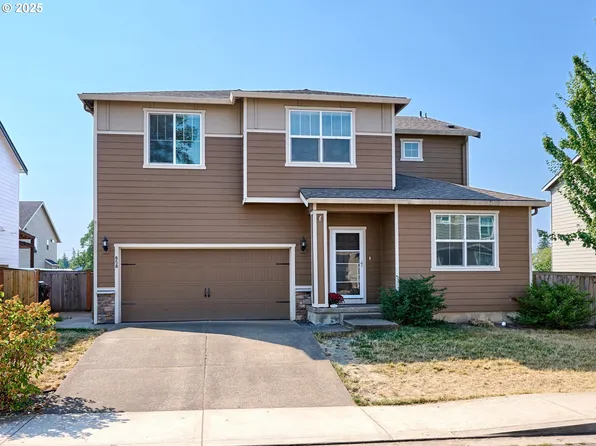 858 Bear Creek Dr, Molalla, OR 97038