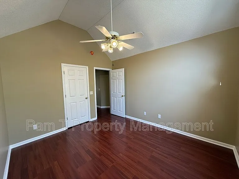 257 Shady Oak Cir — Photo 36