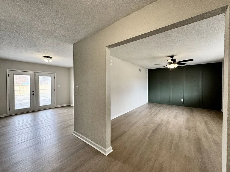4512 Whitechapel Ct — Photo 10