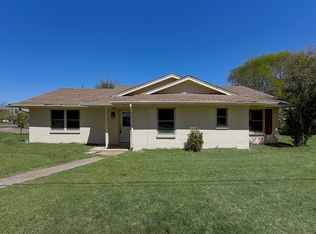 1504 W Baldridge St, Ennis, TX 75119