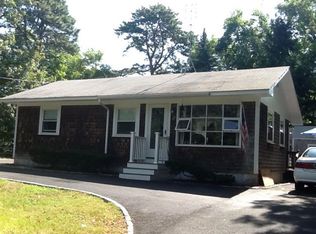 27 Albert Rd, Pocasset, MA 02559