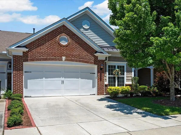 820 Finnbar Dr, Cary, NC 27519