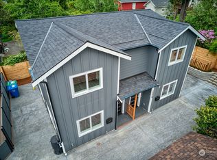 12006 B Dayton Ave N, Seattle, WA