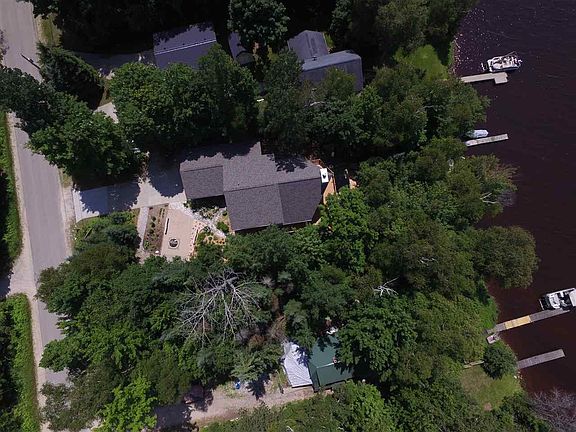 3rd image of 1663 Wawaushnosh Dr