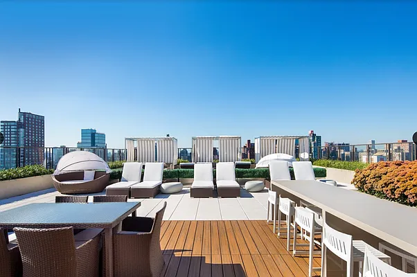 Rented by Compass | media 48