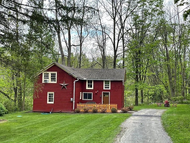 Front of house, front yard and driveway
