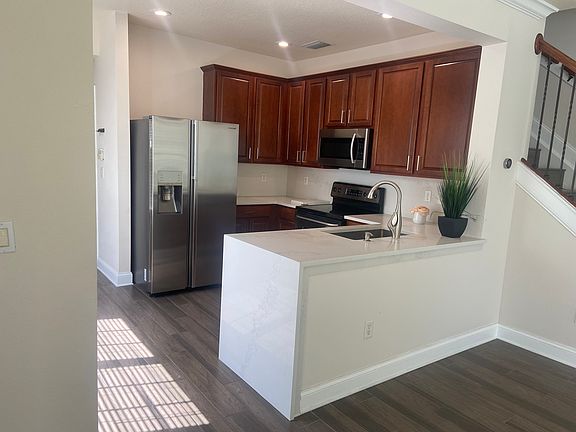 5th image of 4115 Crownwood Dr