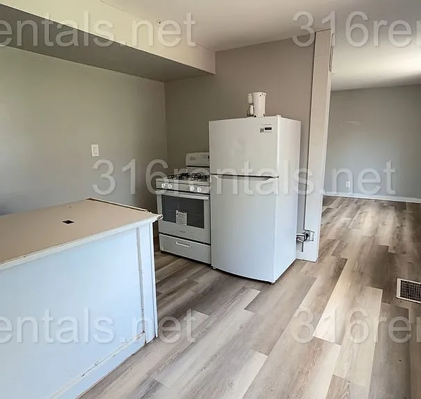 Forest Park Apartments — Photo 13