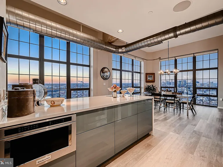 1200 Steuart St #1611 — Photo 16