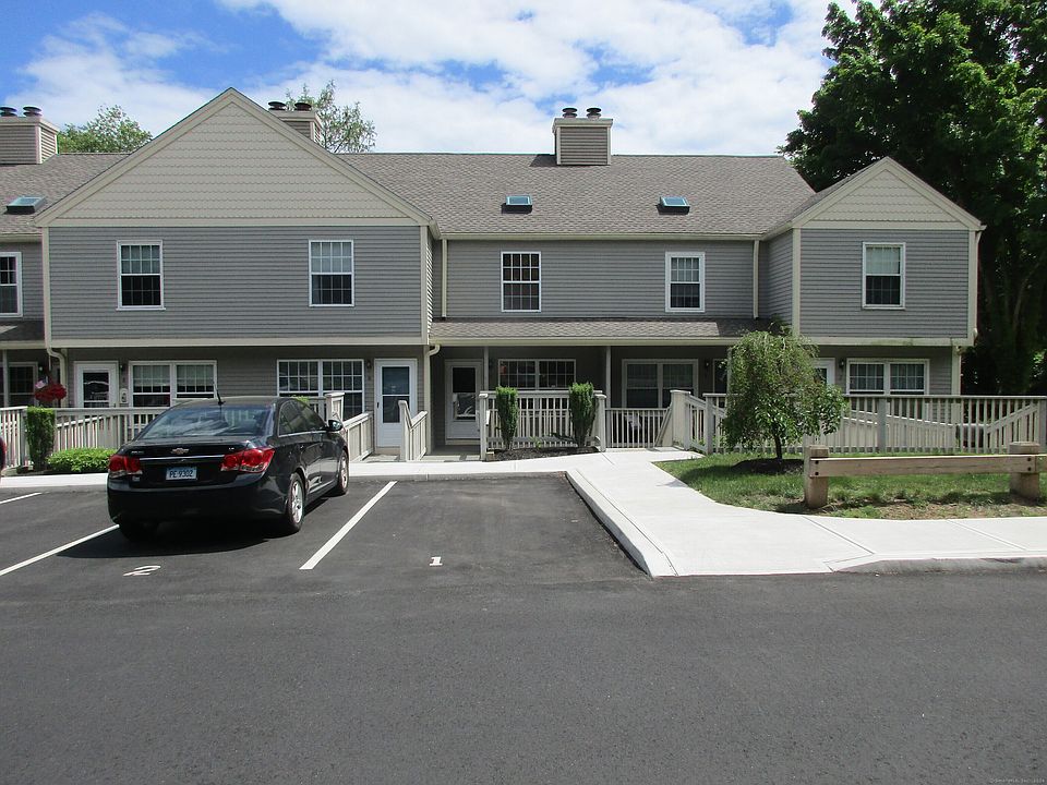 1st image of 5 Manorwood Drive #5