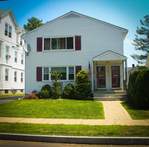 258 Whiting Ln, West Hartford, CT, 06119