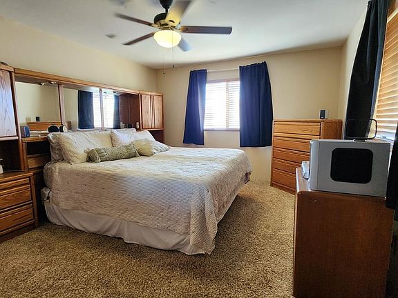 4th image of 2801 Noble Ave