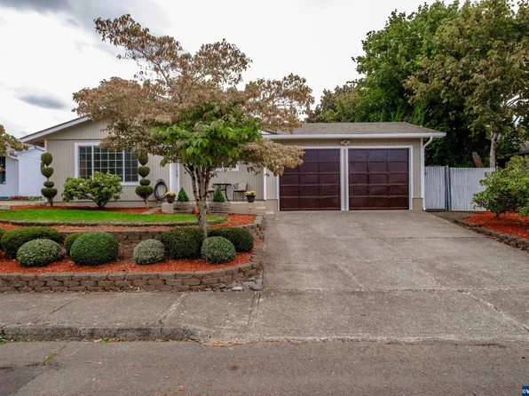 970 Hazel St, Aumsville, OR 97325