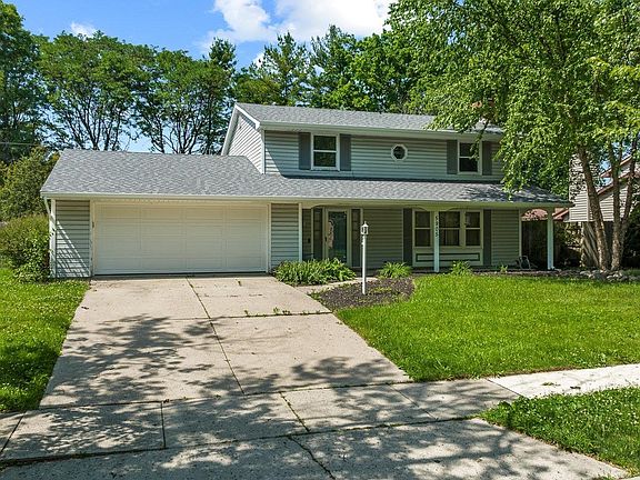 2nd image of 5905 Monarch Dr