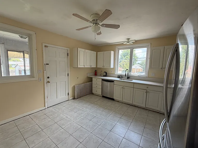29 Cleremont Ave #1 — Photo 11