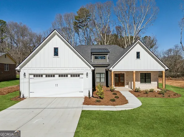 125 Scarlett Pippin Dr, Clarkesville, GA 30523