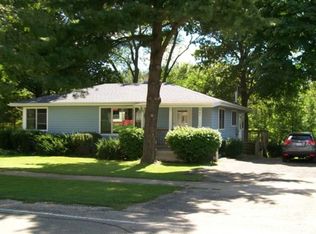 945 Rural St, Aurora, IL 60505