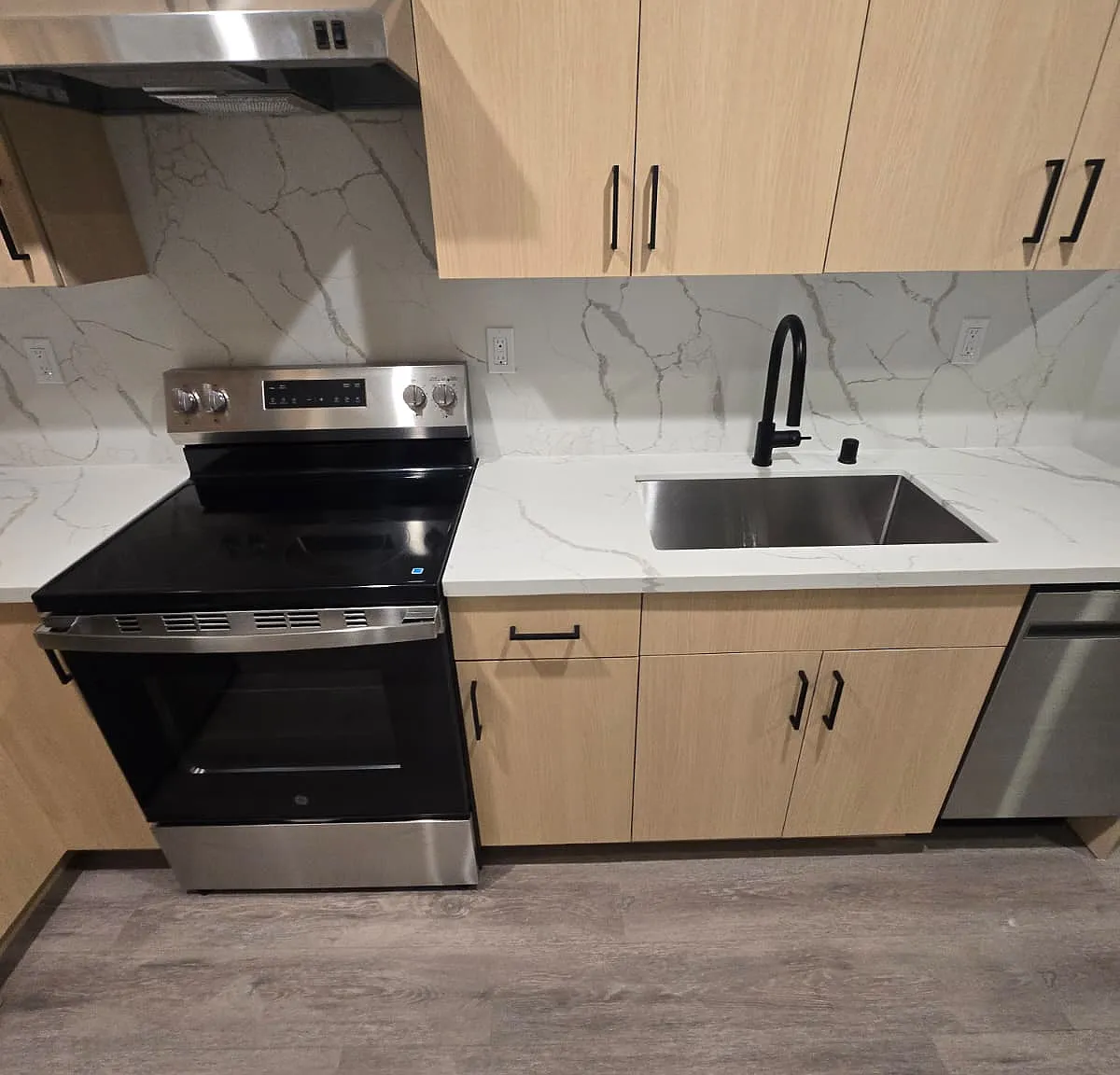 2 bed, $6,500 — Photo 4