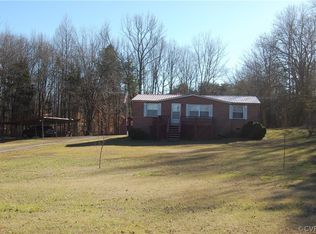 62 Old Buckingham Rd, Cumberland, VA 23040