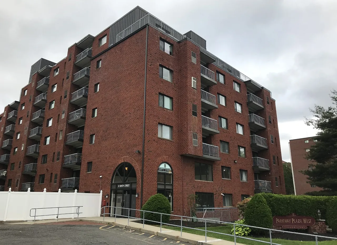 2 bed, 1264 sqft, $3,000 — Photo 1