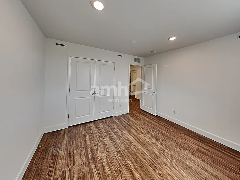 9124 Crocker Point Ct — Photo 20