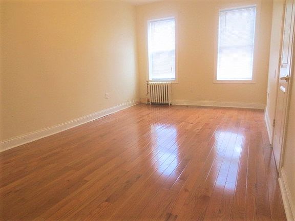 4th image of 1062 W Side Ave Ste 2A