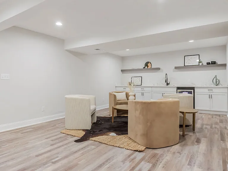 12800 Cambridge Rd — Photo 23