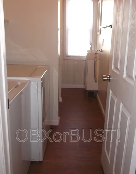2025 Franklin St #B — Photo 11