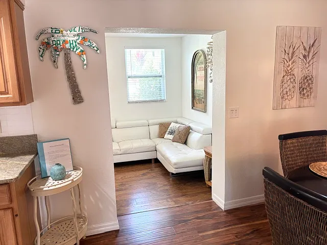 3 bed, 1556 sqft, $3,200 — Photo 3
