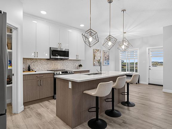 2nd image of 103 Edgefield Way