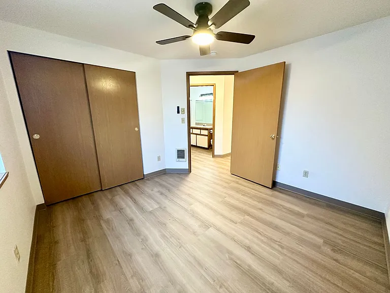 904 Juniper Ave — Photo 15