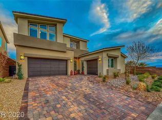 15 Scenic Terrain Ave, Henderson, NV 89011
