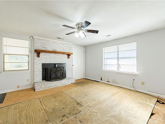 3rd image of 806 24th Ave